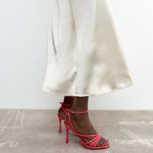 ✨SALE✨ ZARA HIGH HEELED STRAP SANDALS ✨SALE✨